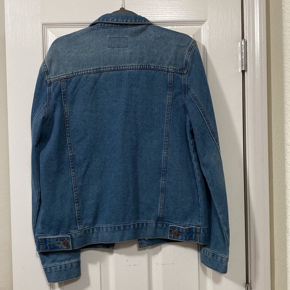 Men’s Small Jean Jacket - Picture 2 of 3
